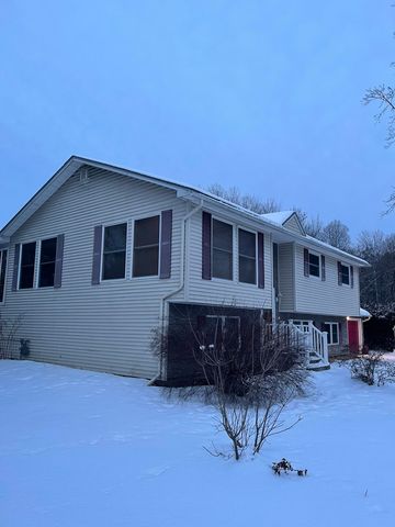 1085 Lamkin Street, Highgate, VT 05459