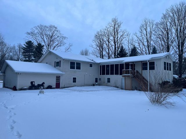 1085 Lamkin Street, Highgate, VT 05459