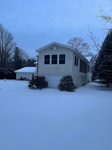 1085 Lamkin Street, Highgate, VT 05459