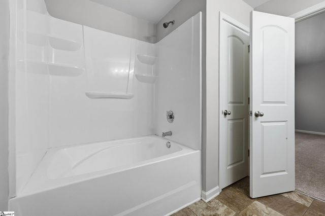 152 Evvalane Drive, Spartanburg, SC 29302