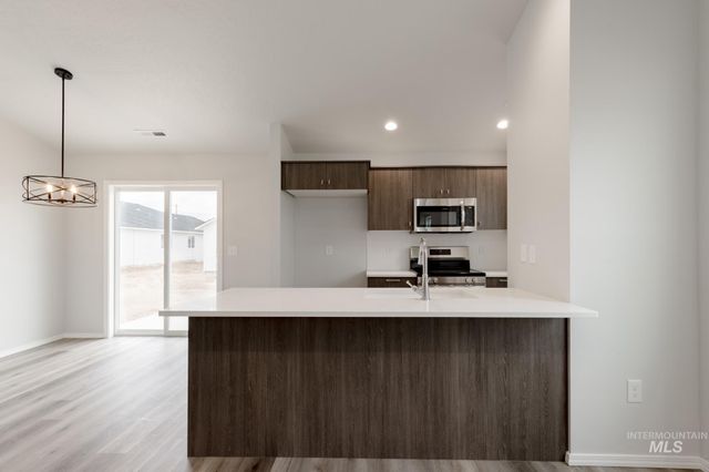 2514 W Tar Sands Dr, Kuna, ID 83634