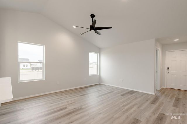 2514 W Tar Sands Dr, Kuna, ID 83634