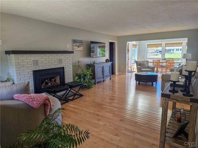 1001 Birch Lane, Vienna, NY 13157