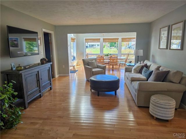 1001 Birch Lane, Vienna, NY 13157