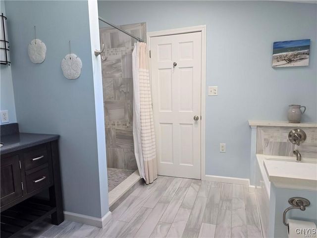 1001 Birch Lane, Vienna, NY 13157