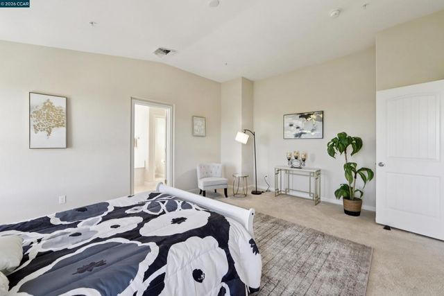 1078 Santa Lucia Dr, Pittsburg, CA 94565