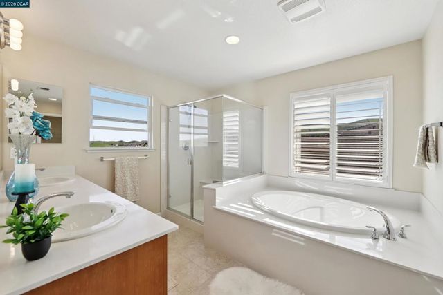 1078 Santa Lucia Dr, Pittsburg, CA 94565