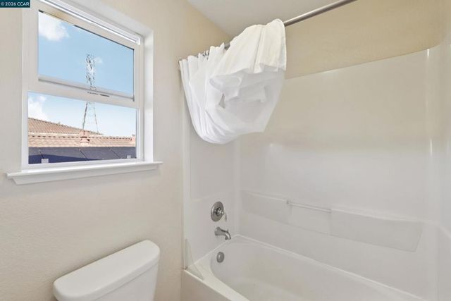 1078 Santa Lucia Dr, Pittsburg, CA 94565