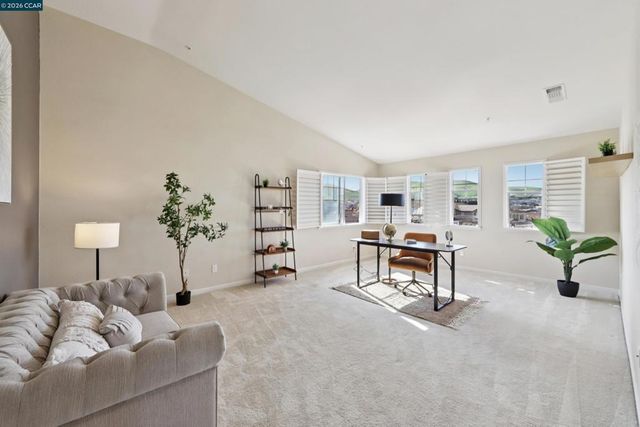 1078 Santa Lucia Dr, Pittsburg, CA 94565