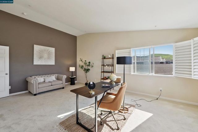 1078 Santa Lucia Dr, Pittsburg, CA 94565