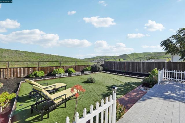 1078 Santa Lucia Dr, Pittsburg, CA 94565