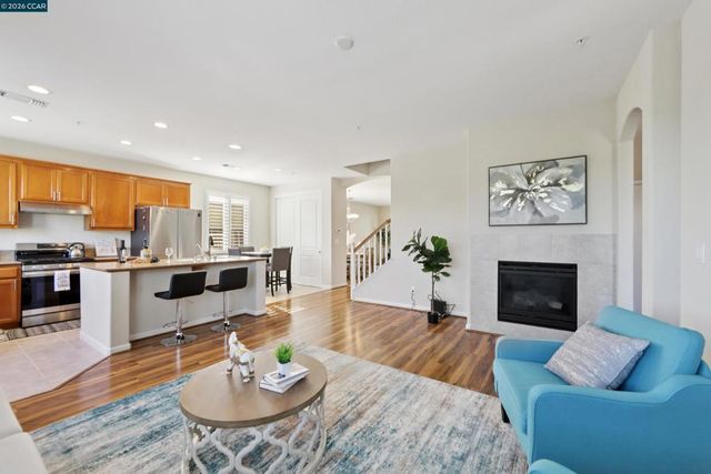 1078 Santa Lucia Dr, Pittsburg, CA 94565