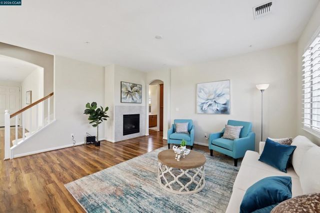 1078 Santa Lucia Dr, Pittsburg, CA 94565