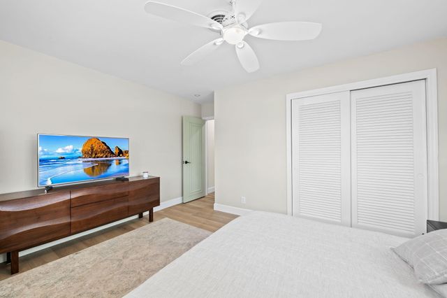2650 NE 50th Street, Lighthouse Point, FL 33064
