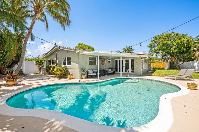 2650 NE 50th Street, Lighthouse Point, FL 33064