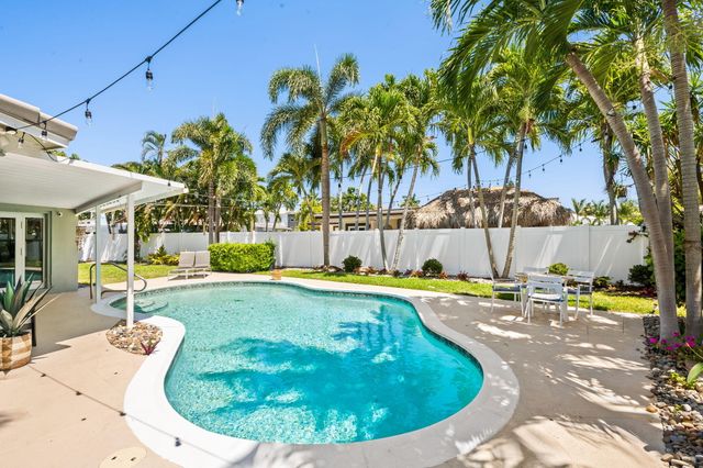 2650 NE 50th Street, Lighthouse Point, FL 33064