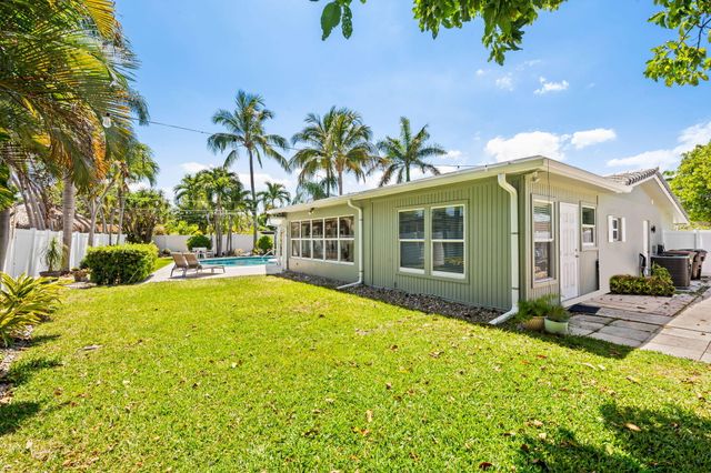 2650 NE 50th Street, Lighthouse Point, FL 33064