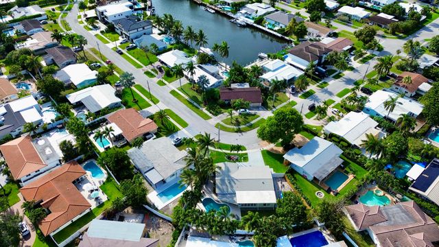 2650 NE 50th Street, Lighthouse Point, FL 33064