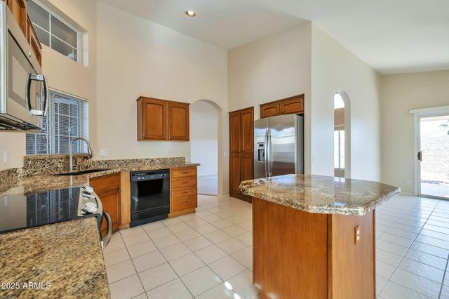 15050 W INDIANOLA Avenue, Goodyear, AZ 85395