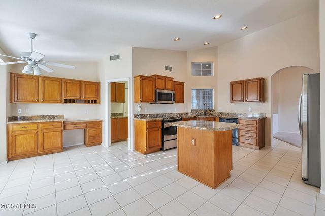 15050 W INDIANOLA Avenue, Goodyear, AZ 85395