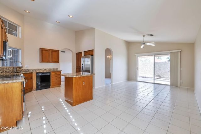 15050 W INDIANOLA Avenue, Goodyear, AZ 85395