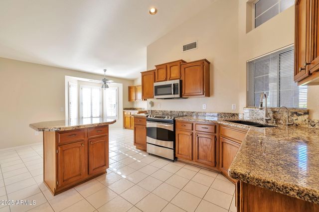 15050 W INDIANOLA Avenue, Goodyear, AZ 85395