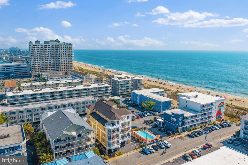 12 45TH ST #102, Ocean City, MD 21842