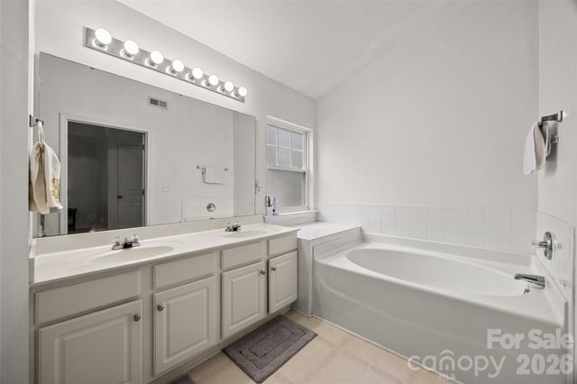 10216 Old Carolina Drive, Charlotte, NC 28214