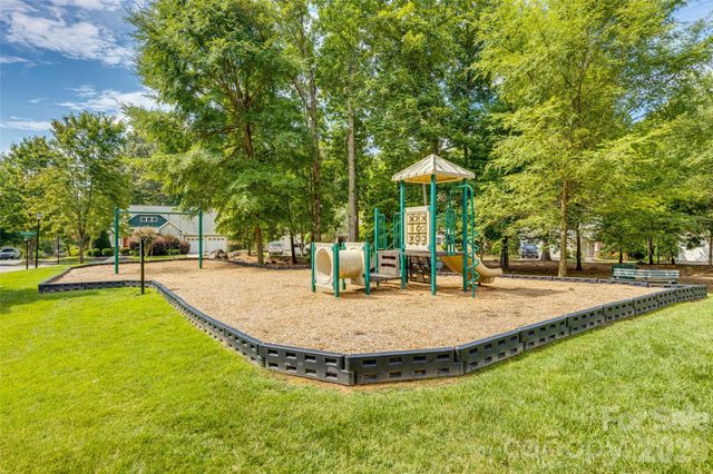10216 Old Carolina Drive, Charlotte, NC 28214
