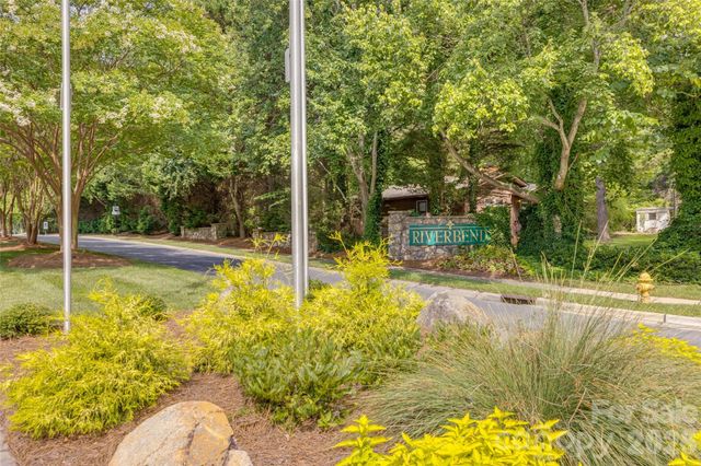10216 Old Carolina Drive, Charlotte, NC 28214