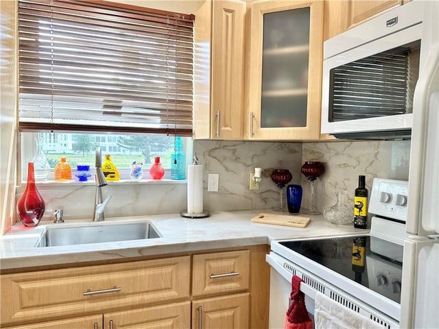 285 Oakridge Q 285, Deerfield Beach, FL 33442