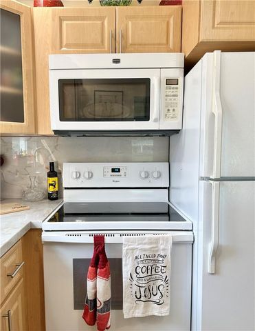 285 Oakridge Q 285, Deerfield Beach, FL 33442