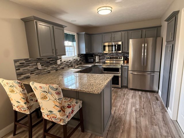 108 E Church Hill Court, Nixa, MO 65714