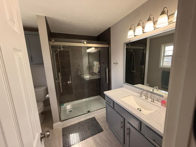 108 E Church Hill Court, Nixa, MO 65714