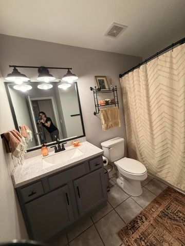 108 E Church Hill Court, Nixa, MO 65714