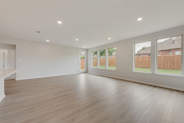 525 Marcus Lane, Crowley, TX 76036