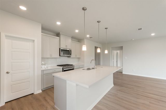 525 Marcus Lane, Crowley, TX 76036