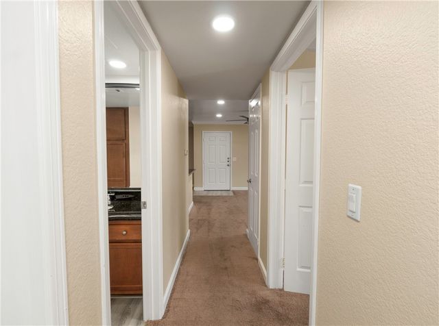 1010 La Terraza 207, Corona, CA 92879