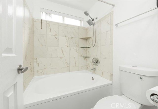 1010 La Terraza 207, Corona, CA 92879