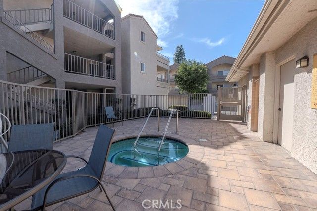 1010 La Terraza 207, Corona, CA 92879