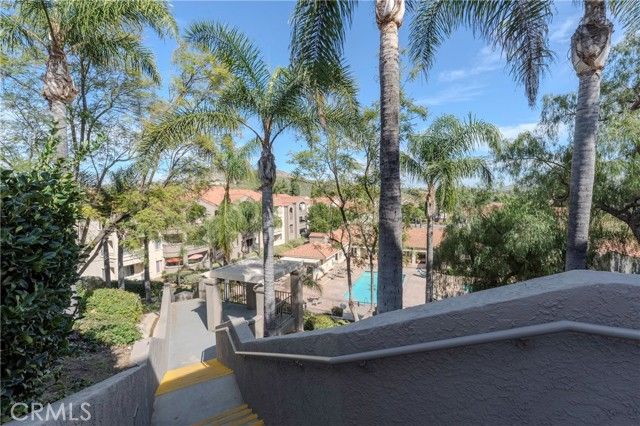 1010 La Terraza 207, Corona, CA 92879