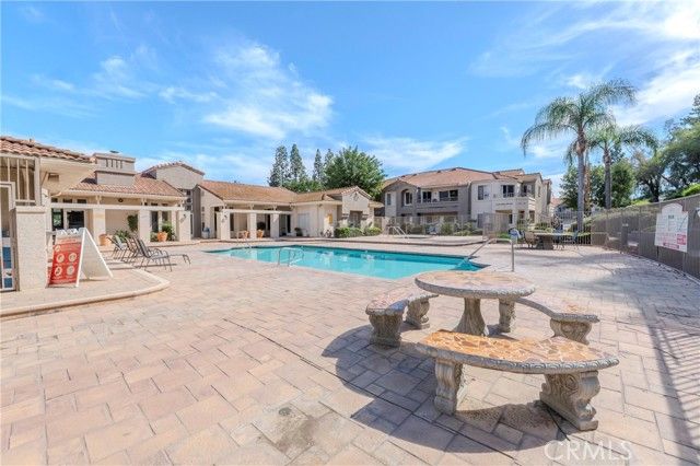 1010 La Terraza 207, Corona, CA 92879