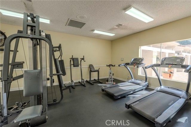 1010 La Terraza 207, Corona, CA 92879