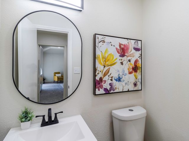 511 S Irick Street, Pilot Point, TX 76258