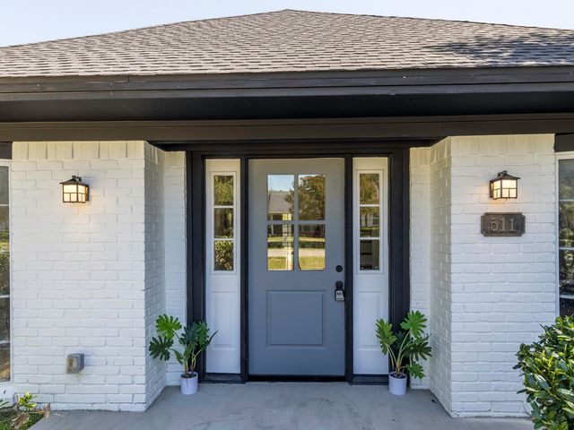 511 S Irick Street, Pilot Point, TX 76258