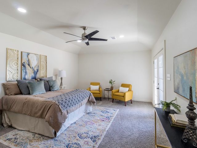 511 S Irick Street, Pilot Point, TX 76258