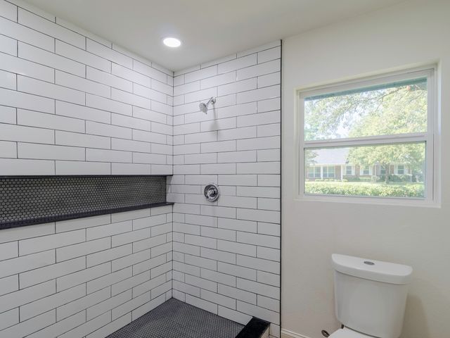 511 S Irick Street, Pilot Point, TX 76258