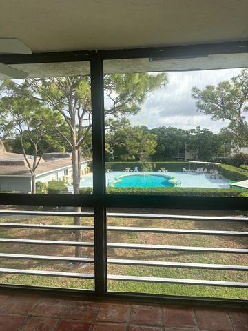 2100 Springdale Boulevard, Palm Springs, FL 33461