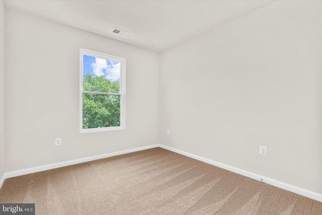 8135 BARTHOLOMEW CT, Baltimore, MD 21206