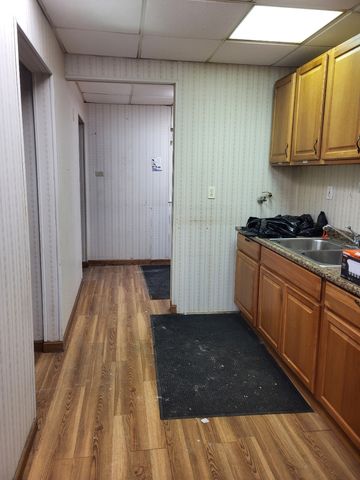 6235 S Kedzie Avenue, Chicago, IL 60629